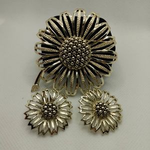 Sarah Coventry Sunflower Goldtone Brooch and Clip Earring Set, Vintage Retro